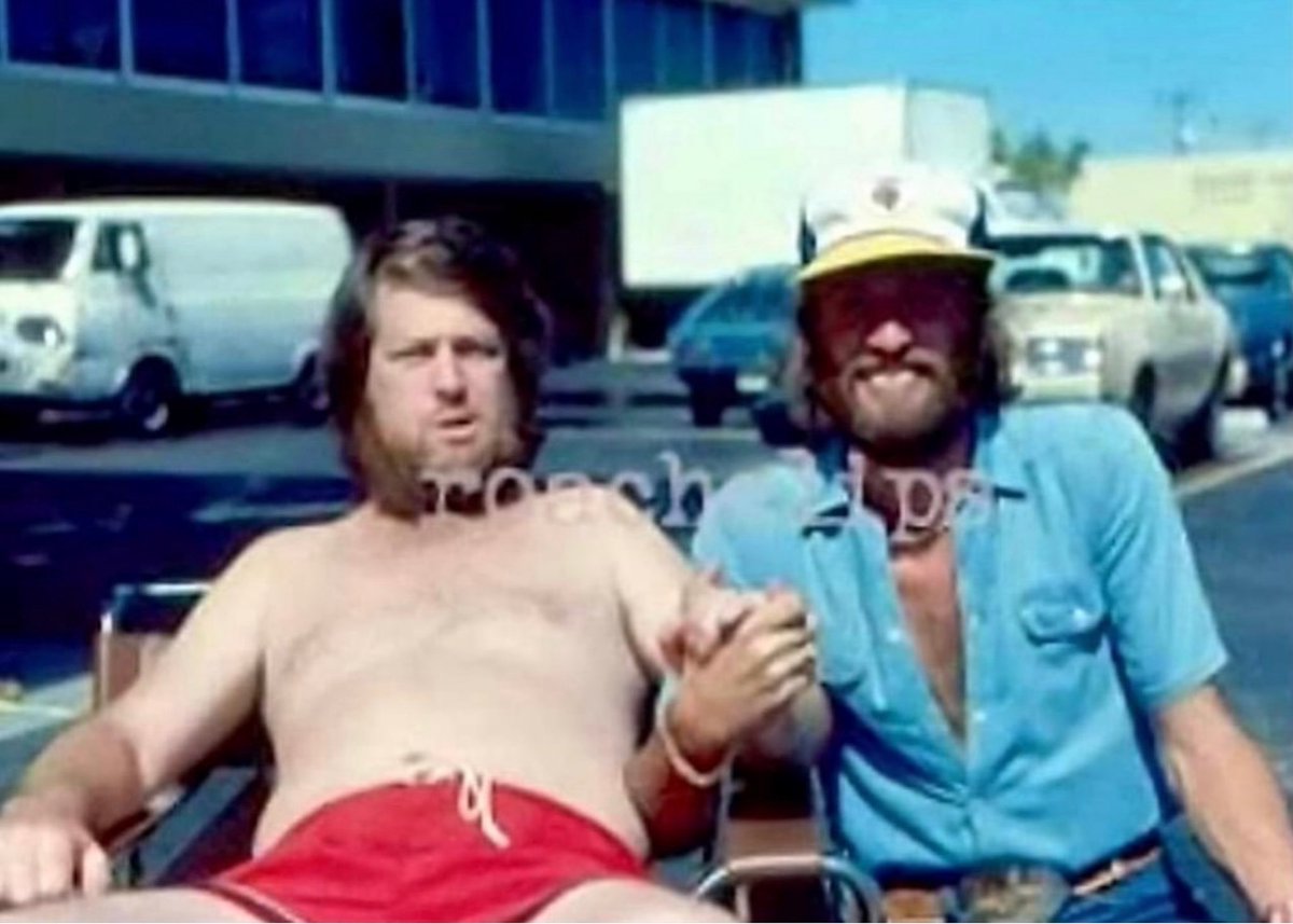 #tbt

@brianwilsonlive &amp; Mo Gibb in the Criteria parking lot August 1978 During production of the LP ‘L.A. ’(Light Album)
May both icons rest peacefully
📸 <a href="/ed_roach/">Ed Roach</a> 

#brianwilson #mauricegibb #beachboys #criteria #recordingstudio #respecttheroom #pursuitoflegendaryexcellence