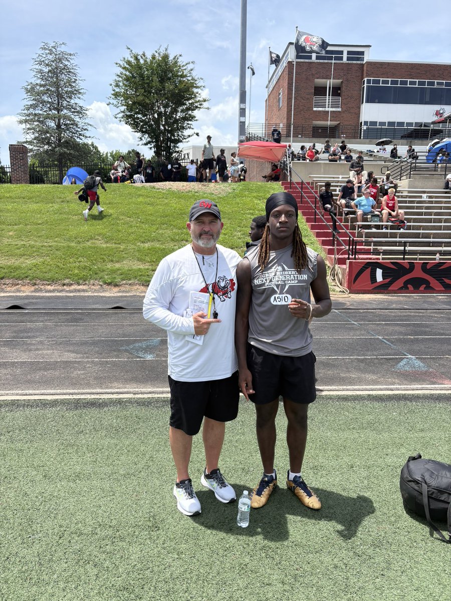 Damian_Moore7's tweet image. Blessed and grateful to showcase my skills and compete at @GWUFootball mega camp! @fbcoachcoop @RealdealTY
@TommyWhitted @coachpsb