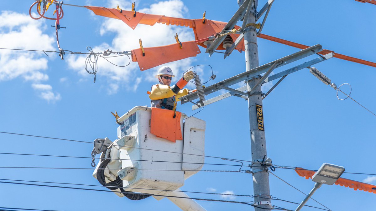 #empresarial <a href="/AESElSalvador/">AES El Salvador</a>  ha sido reconocida por la Comisión de Integración Energética Regional por su destacado desempeño en la Encuesta Regional de Salud y Seguridad en el Trabajo 2025.