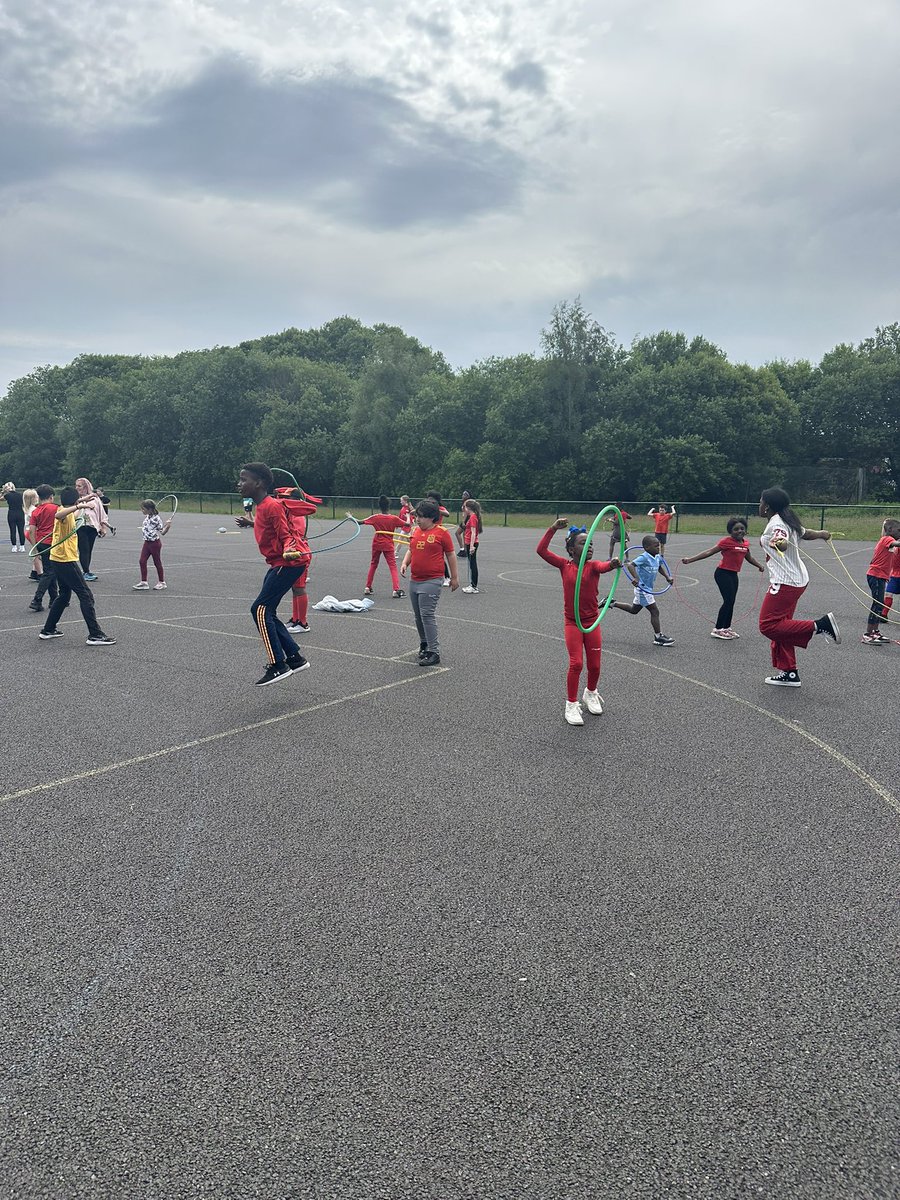 We loved seeing all our pupils working together to gain points for their house. Lots of team work and sportsmanship in action. We can’t wait to see who lifts the trophy tomorrow at assembly 🏆🏀