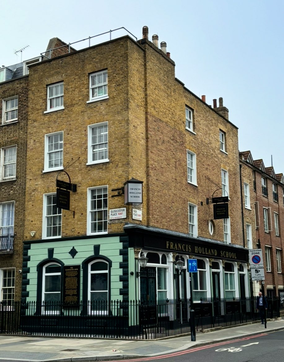 LondonPubMap's tweet image. Here’s a unique ghost pub: the former Gloucester Arms in Marylebone, which is now a school. #GloucesterArms #ghostpub #Marylebone