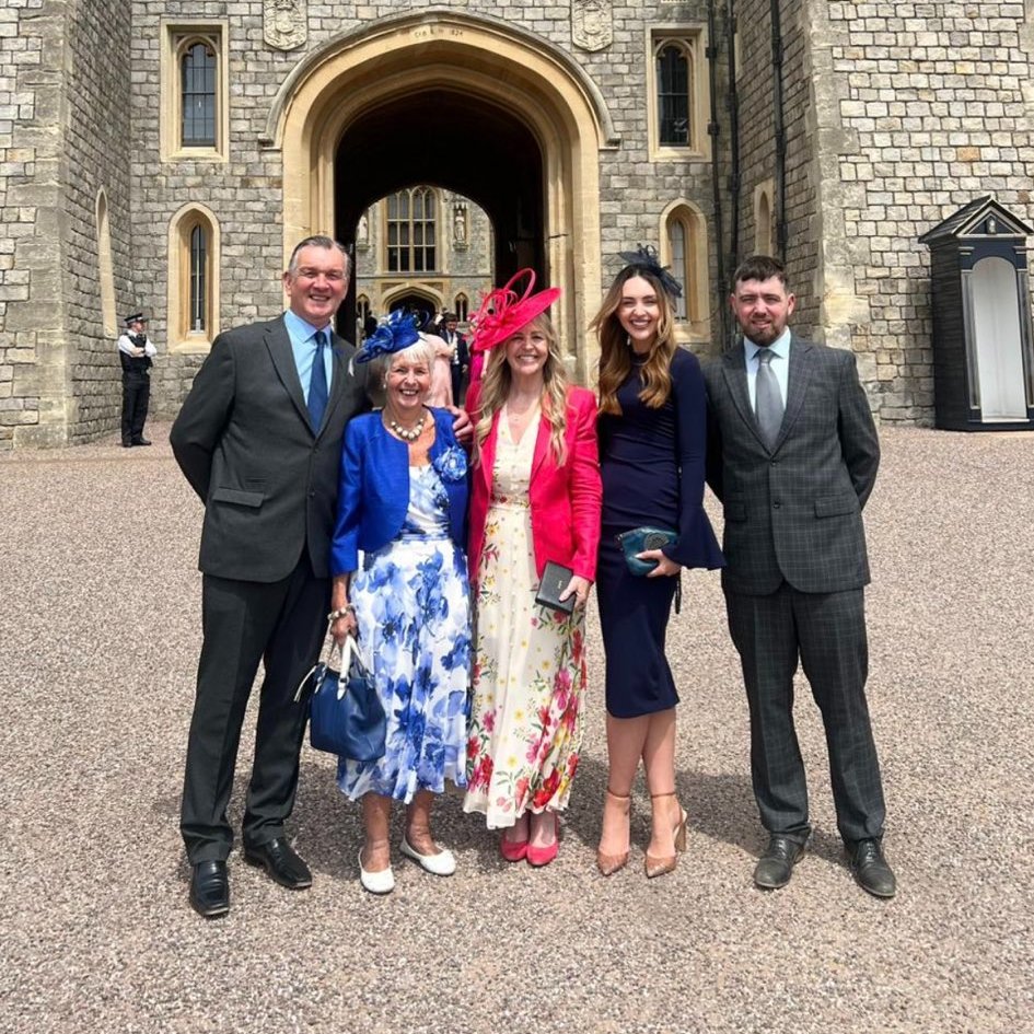 JeffAstleFdn's tweet image. We are immensely proud of our Co-founder and Trustee @DawnAstle9
Dawn had an absolutely unforgettable day at Windsor Castle yesterday as she received her MBE from His Royal Highness, The Prince of Wales.
It was especially poignant to have Jeff's widow, Laraine present, to…
