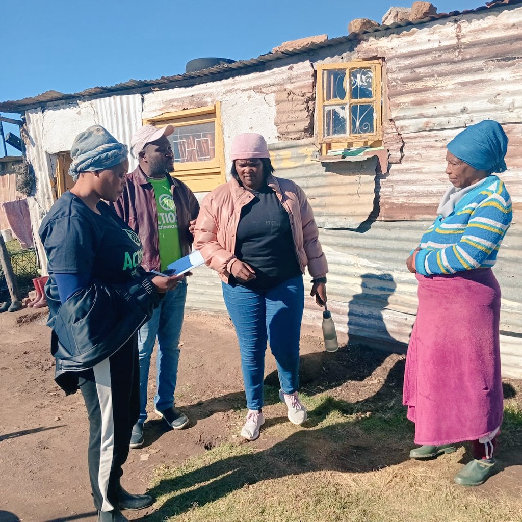 ActionSAEC's tweet photo. ActionSA members in Makana took Ward 11 by storm today! 💚

A vibrant and successful campaign saw more residents joining our growing movement for real change.

#JoinActionSA https://t.co/e0fALLZ3Pz