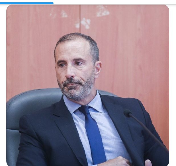 Me parece a mí o el Juez Gorini debería ser TT 
#GoriniMetelaPresa 
Vergonzoso el tratamiento a una condenada. 😡