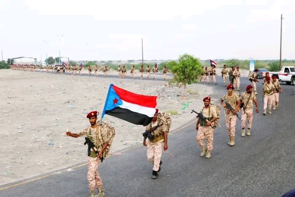 نحن اليوم نرفع علم الجنوب عاليًا.. لأن هناك من قدّم روحه ليبقى هذا العلم مرفوعًا.
#حماه_الجنوب_ضد_التضليل