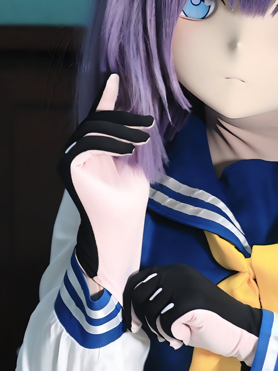 “给您导一下？”
“什么意思，老师？”
#ブルアカ #BlueArchive #空井サキ #kigurumi #着ぐるみ