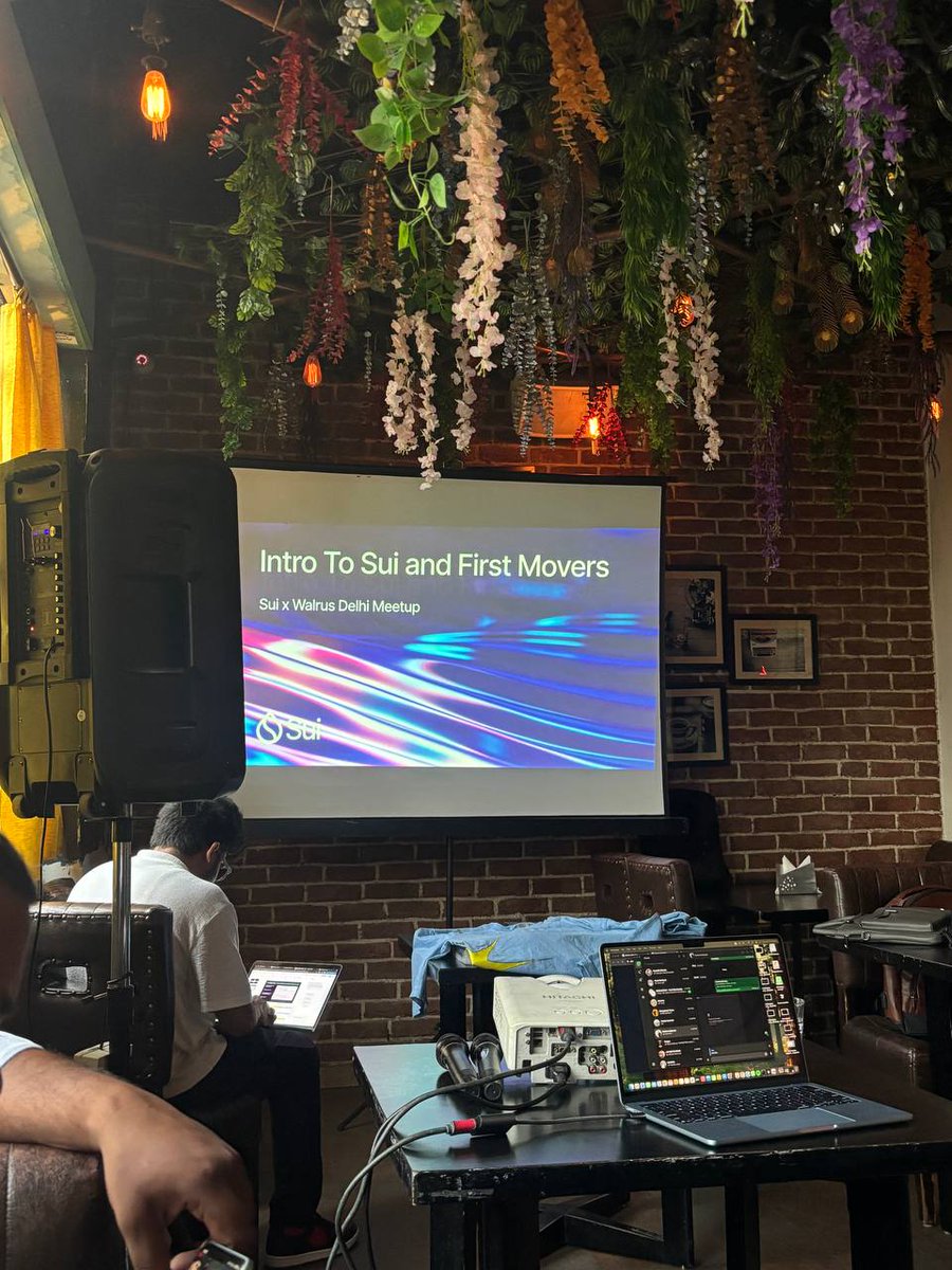 🇮🇳 Attended my first-ever Sui meetup in India!
Grateful to be part of the Sui x Walrus event hosted by <a href="/firstmovers_/">First Movers</a> right here in Delhi.

It was an amazing opportunity to dive deeper into the Sui ecosystem and explore what <a href="/SuiNetwork/">Sui</a> &amp; @walrusProtocol are building.
