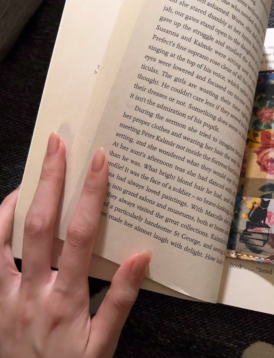 Enjoy a good morning reading time