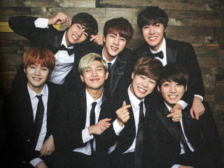 STARGAZEYOONS's tweet image. to my seven, my magic shop, my mikrokosmos,
i am forever thankful that i went beyond just knowing your names. you've changed so many lives, including mine, and made this world a little bit brighter.
to forever and beyond.
보라해. 아포방포.
#2025BTSFESTA #12YearsWithBTS