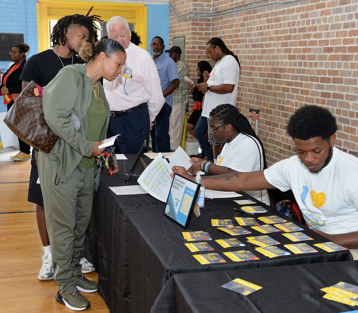 SouthernU_BR's tweet image. The first of several orientations to bring in our incoming freshmen! Welcome to the Bluff, Jags! 🐆🩵💛
#WeAreSouthern #HBCU