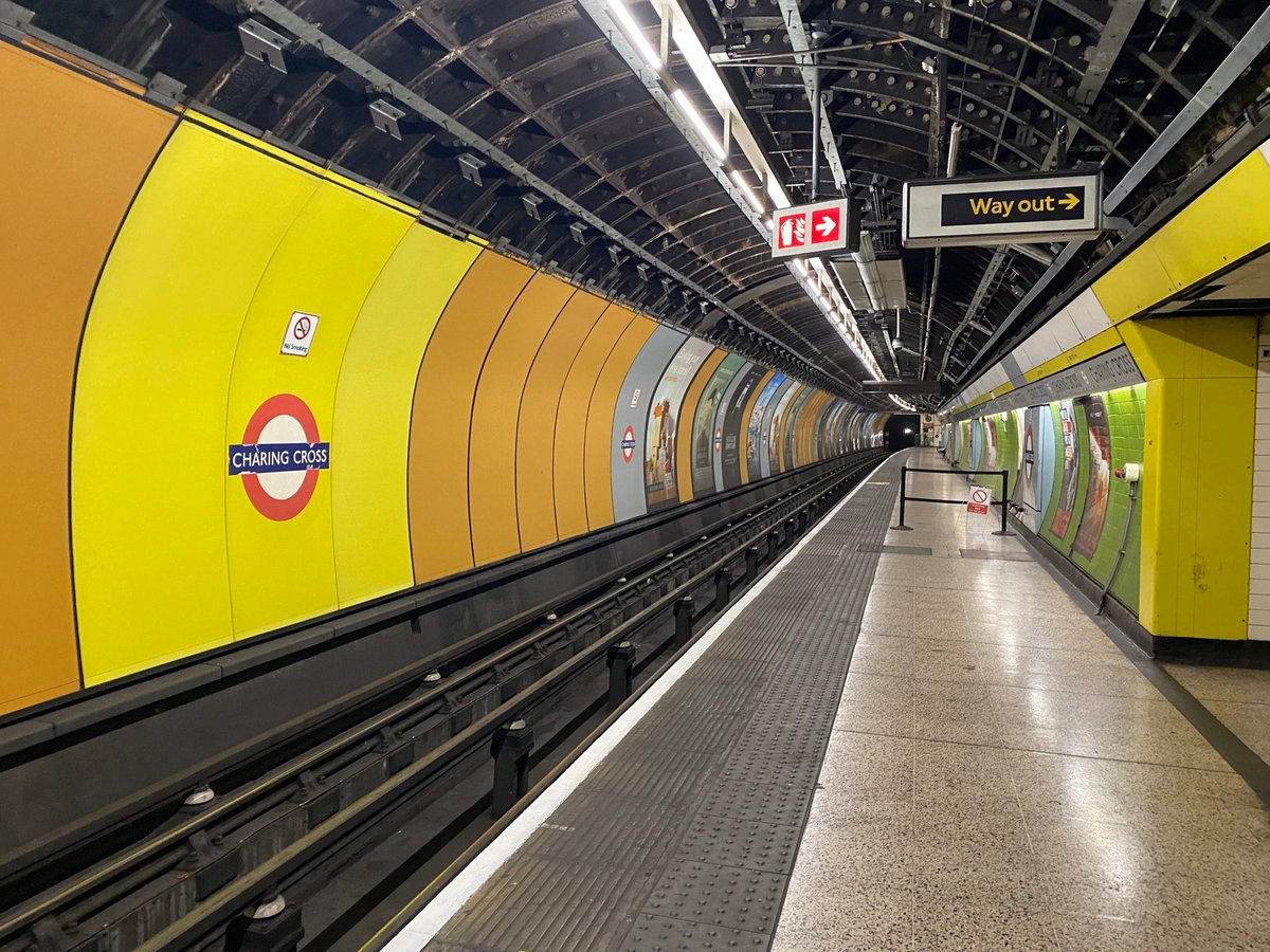 coriniumtv's tweet photo. Safe to say I had a very memorable &amp; enjoyable morning: A special tour celebrating 10 years of #HiddenLondon tours by @ltmuseum, with a wander round the disused Jubilee line platforms at Charing Cross, and a trip on a 96 stock train down the overrun tunnels under the Strand too! https://t.co/ZxkULe0quG