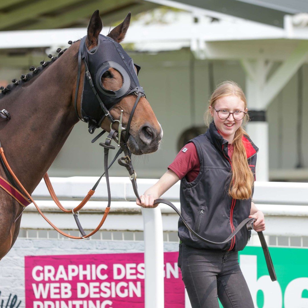 perthracecourse (@perthracecourse) on Twitter photo Summer Smiles in the Parade Ring ๐โจ
Photo Credits ๐ธ - Philipa Jones Summer Smiles in the Parade Ring ๐โจ
Photo Credits ๐ธ - Philipa Jones
