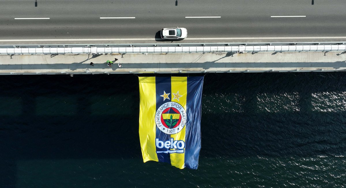 Avrupa Şampiyonu Fenerbahçe Beko’nun bayrakları, 1915 Çanakkale ve Osmangazi Köprülerine asıldı! 💛💙
#YellowLegacy 

👉 bit.ly/3Zs7twm