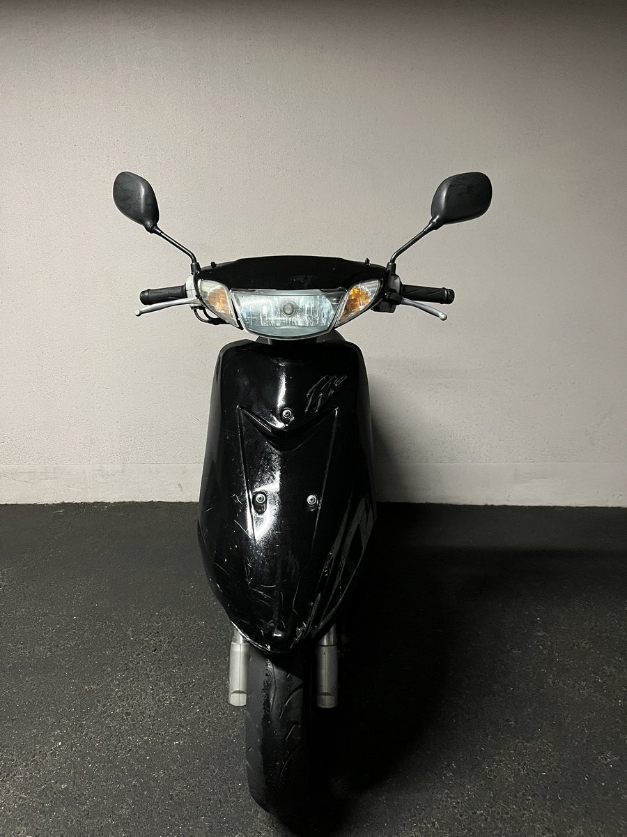 motogarageL's tweet photo. 車種: ヤマハ　ZR エボリューション
メーター表示距離: 約30000km
車体番号: SA16J
鍵/書類: キー1本/登録書類あり

詳細公式LINEまで♪

#原付売ります　#バイク売ります https://t.co/He0gs6edQO