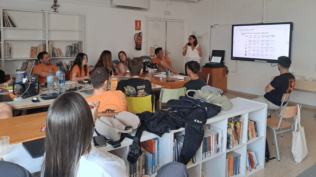 🌞 La Federació Catalana d’Entitats contra el Càncer (FECEC) va organitzar ahir dimecres un taller adreçat a directors i directores de lleure, en el marc de la campanya per a la protecció solar 2025🧴🧢 “No t’hi juguis la pell!”

🔗 cutt.ly/3rQp2Umy