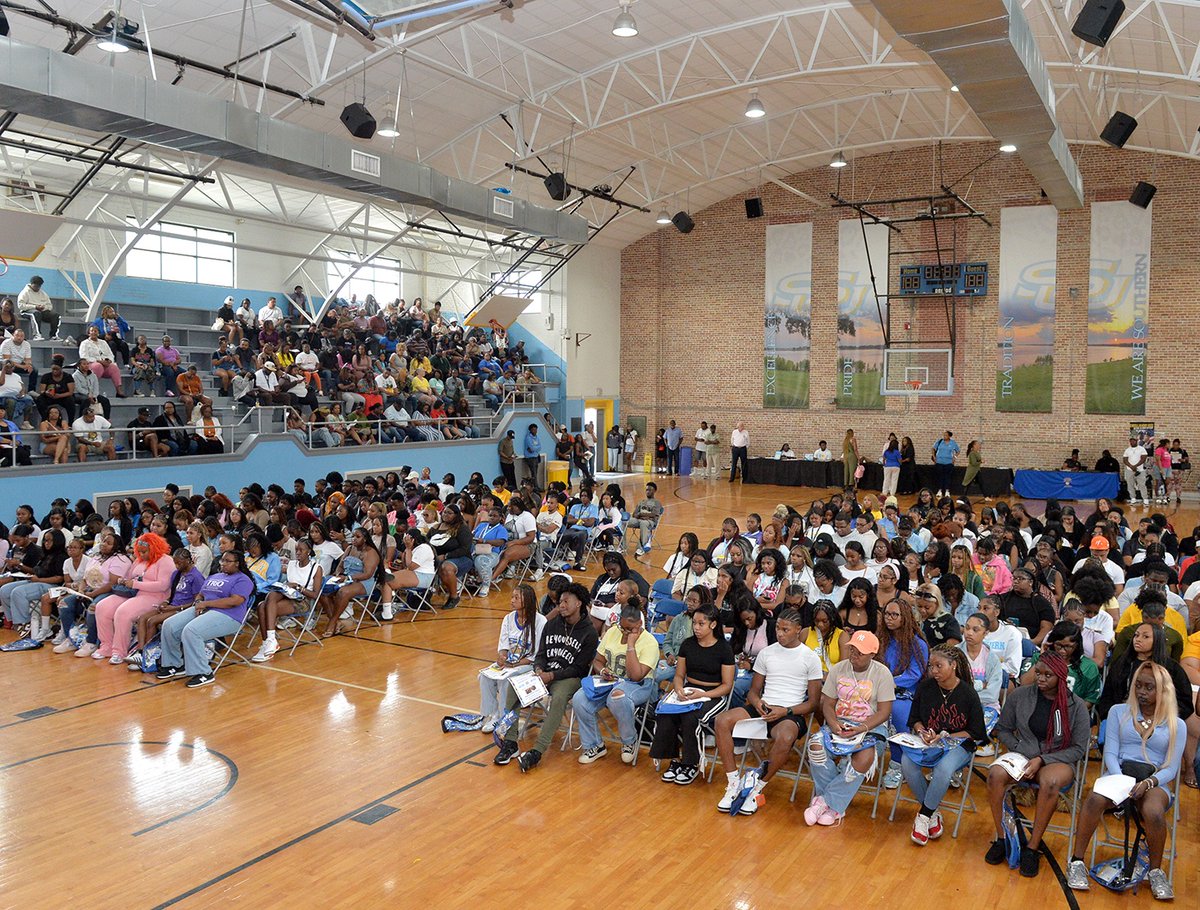 SouthernU_BR's tweet image. The first of several orientations to bring in our incoming freshmen! Welcome to the Bluff, Jags! 🐆🩵💛
#WeAreSouthern #HBCU