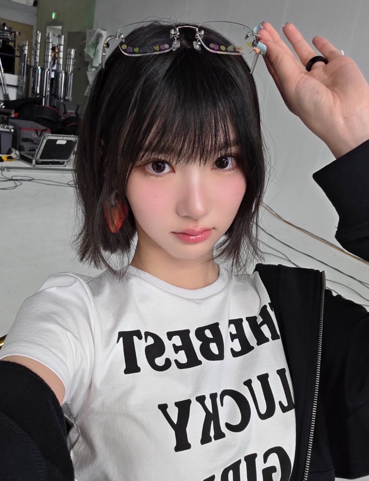 HELLO CHOI JIWOO??!!!! 🔥