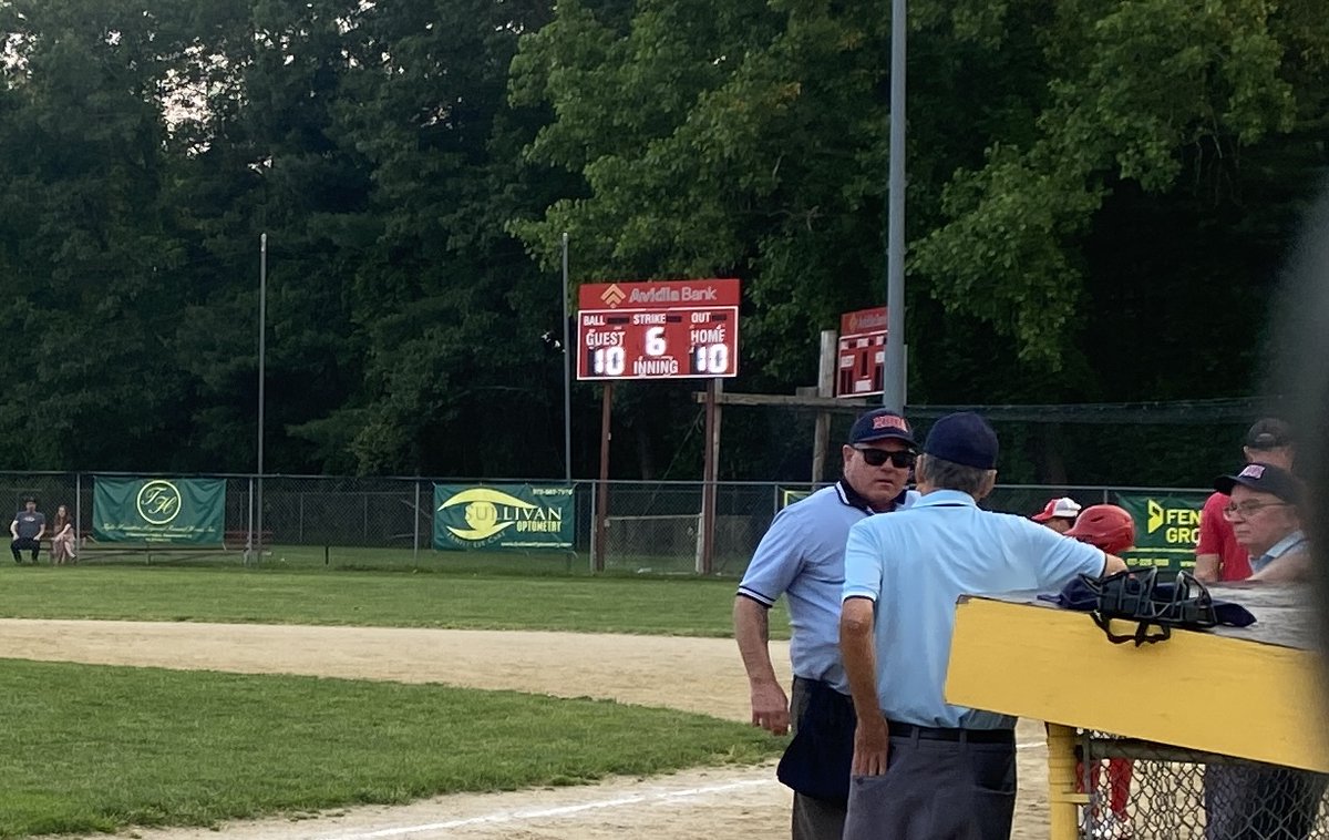 Great turnout for Team Dronegenuity's nail-biter of a championship game last night. It was a great season with an exciting ending, even though the game didn't go the way we had hoped. Congrats to all the players and coaches involved for making 2025 a success!