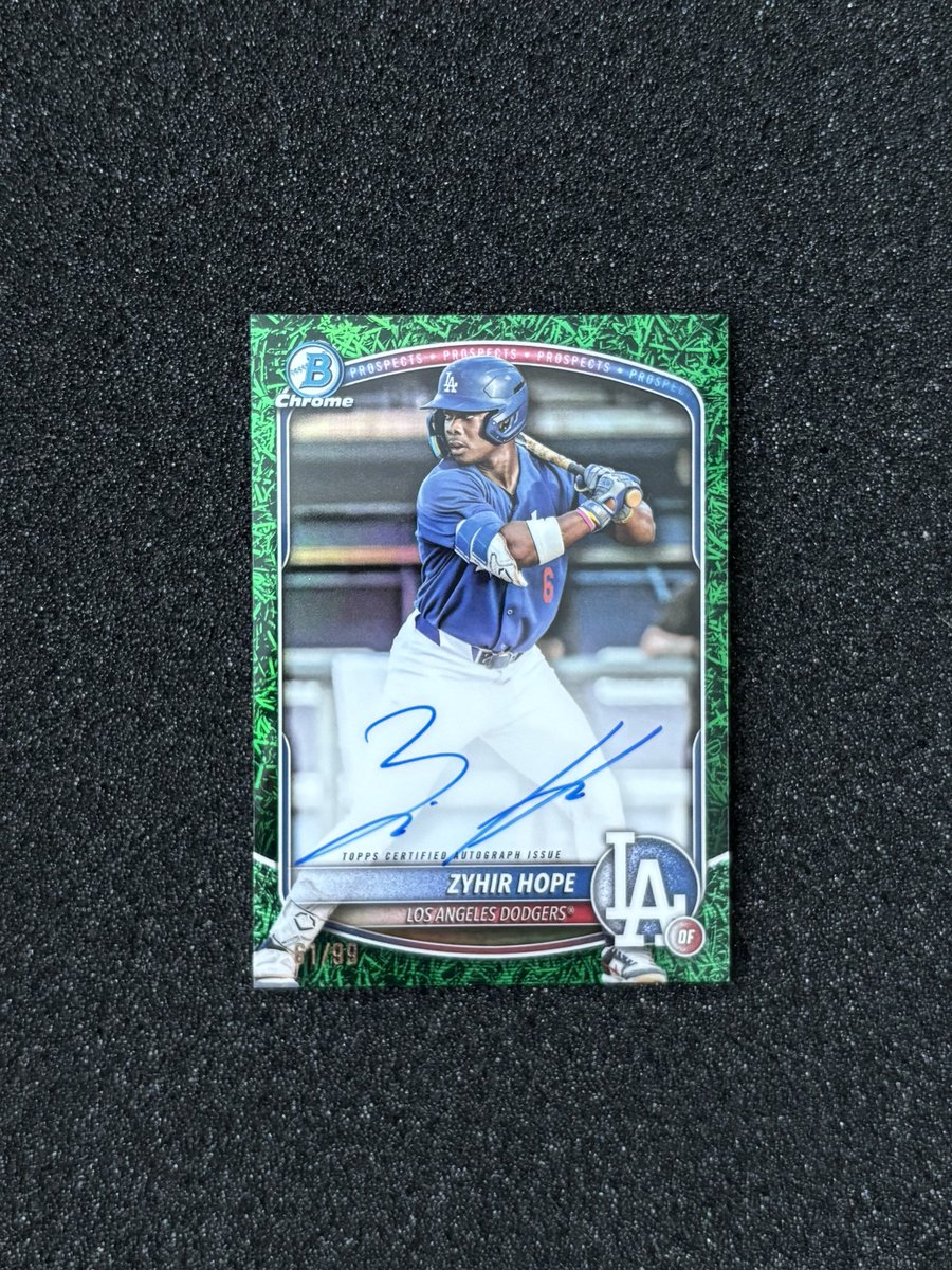 YinzCardz tweet media