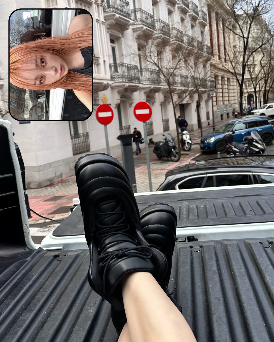 aeriandesu's tweet photo. #justchillinthevibees #RealMeNow: Black, orange hair, gorgeous! Being thankful with life comes to me. Looking at the beautiful surroundings in Europe, chill, vibe, and everything in between. All of the pictures were taken when I split the spoiler a month ago. And it happened! 🖤 https://t.co/E2Mle7BRhg