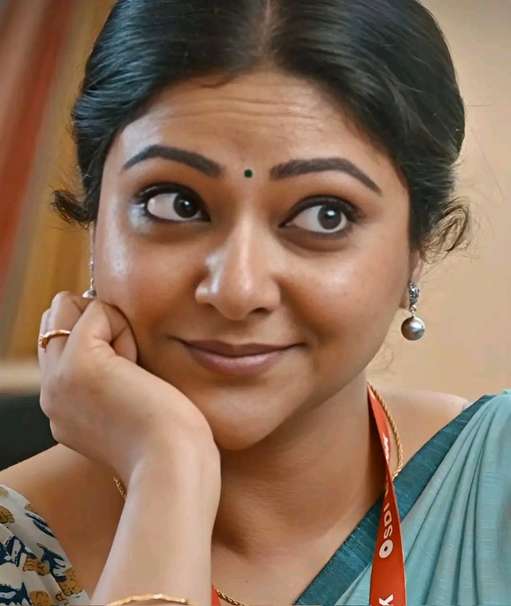 Me who accidentally sent  my tool pic to mam and deleted but she saw it before got deleted 

(Next day)

Me:mam nethu vera yaruko anupuradhuku badhil ungaluku anupiten sry

She: accident ah anupina mari ilaye intentionala anupina mari irundhudhu but anyways nalla perusa vechurkaa