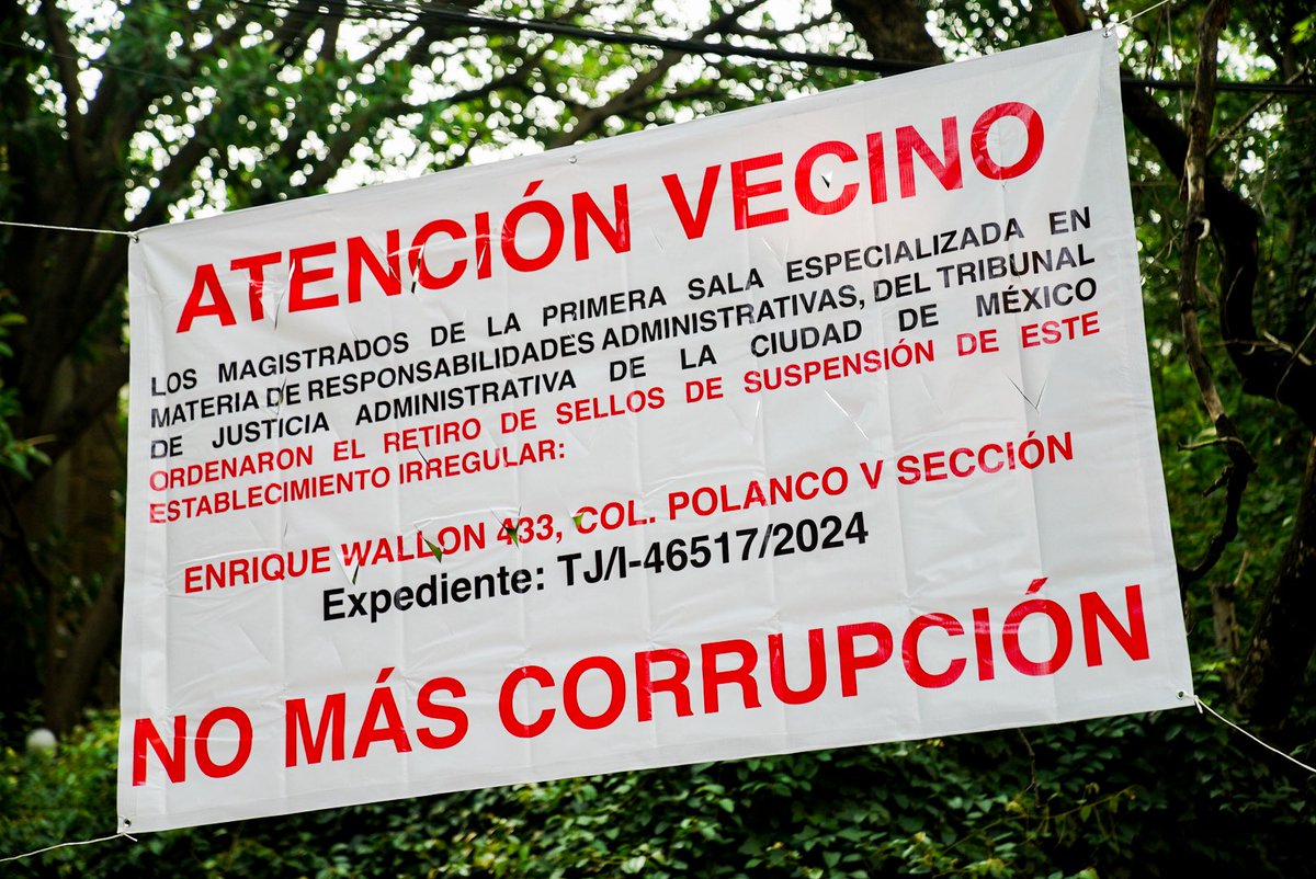pasotti's tweet photo. El corrupta @MetropolisCDMX de @ClaraBrugadaM se dejó perder la causa para revocar el Certificado de Uso de Suelo por Reconocimiento de Actividad, que con documentación falsa tramitó familia #Perochena para abrir restaurante #Mallorca en #Wallon433, Miguel Hidalgo.

El @TJA_CDMX ordenó el retiro de sellos para permitir su ilegal apertura a pesar de que el gobierno de @martibatres echó para atrás los trámites por falsificar documentación para obtener certificado.

¡No vamos a permitirlo!