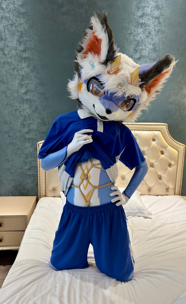 小兽太战败记录第5.0弹
谁能想到可爱的深圳校服底下的小兽太有着这样放荡不羁的心呢～
#小动物作战记录
<a href="/xiaorui545395/">瑞亦想睡觉w</a>