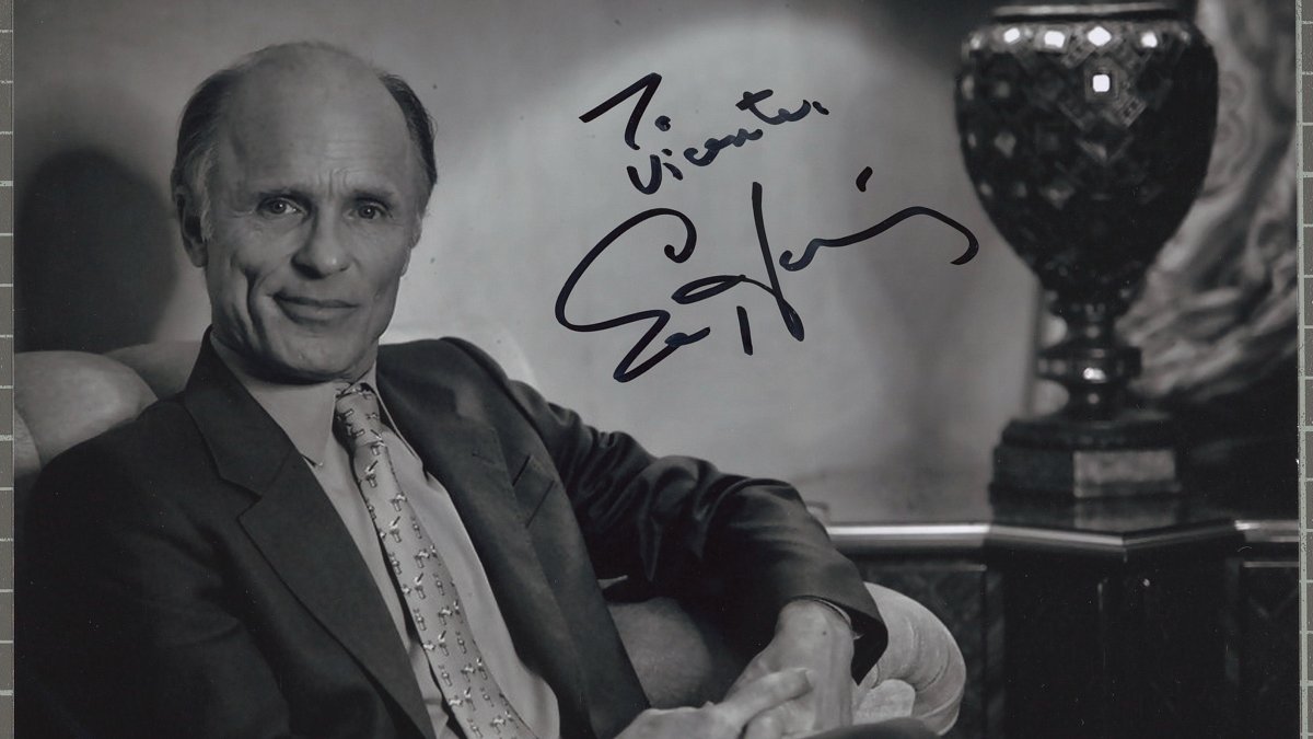 🎉 Avui, 28 de novembre de 2025, Ed Harris celebra 75 anys! Actor destacat per pel·lícules com Apollo 13, The Truman Show, Pollock i The Hours.
📸 Imatges del fons del Museu del Cinema, Col·lecció Fotogràfica Vicenç Arroyo.
#EdHarris75 #MuseuCinema