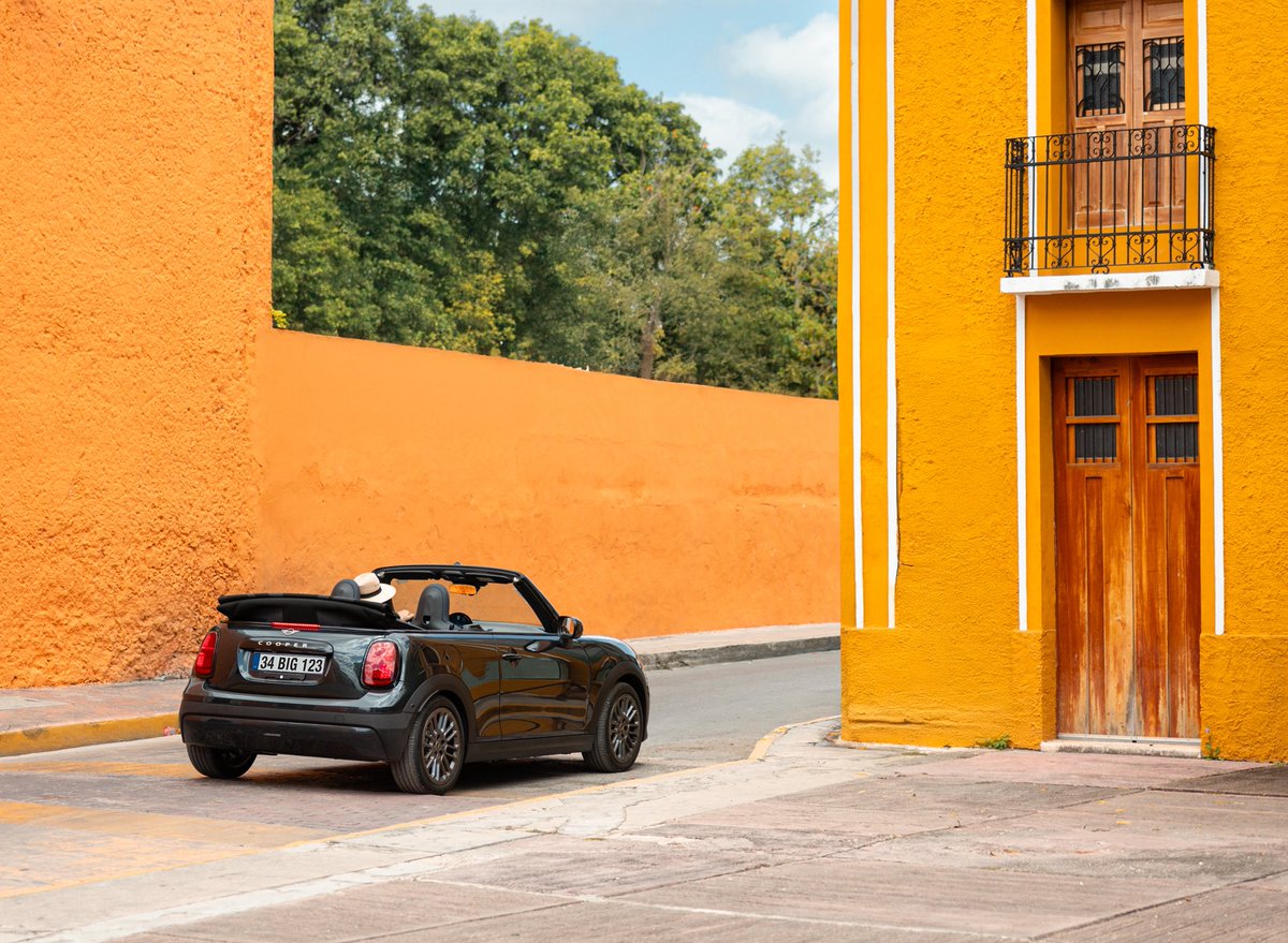 Yaz başladı, sahne senin! 

Yeni MINI Cooper S Cabrio’yla şehirde parlamaya hazır mısın? ☀️

#MINICooperS #Cabrio #BIGLOVE #HerAnÖzgür