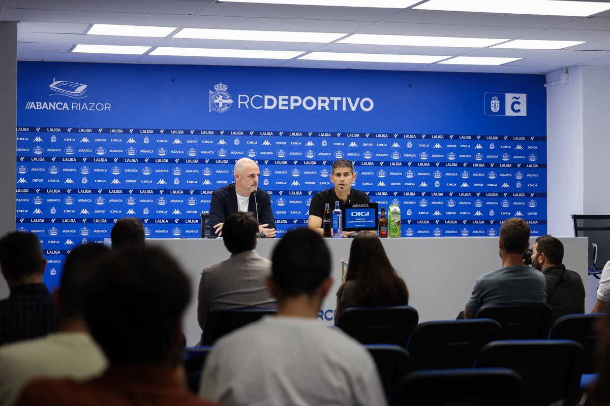 Que honra máis grande. Moitas grazas, <a href="/RCDeportivo/">RC Deportivo</a> 🔵⚪