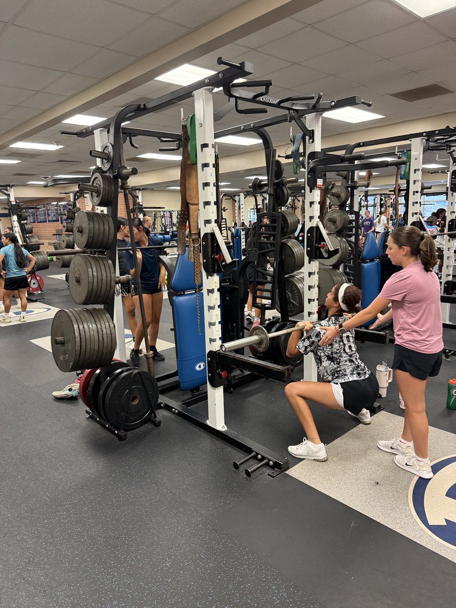 Lady Gators Soccer putting in the work during Strength and Conditioning!!
