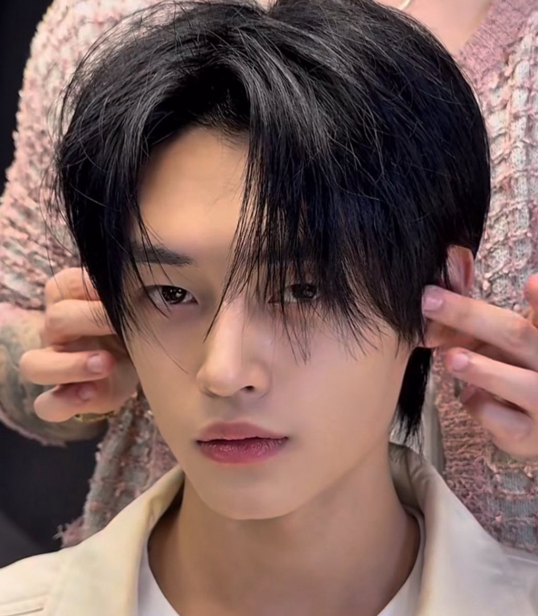 ⭐️キム ミンジュン⭐️ 2003.06.17 身長180.6cm 前世なし✨️ 無所属