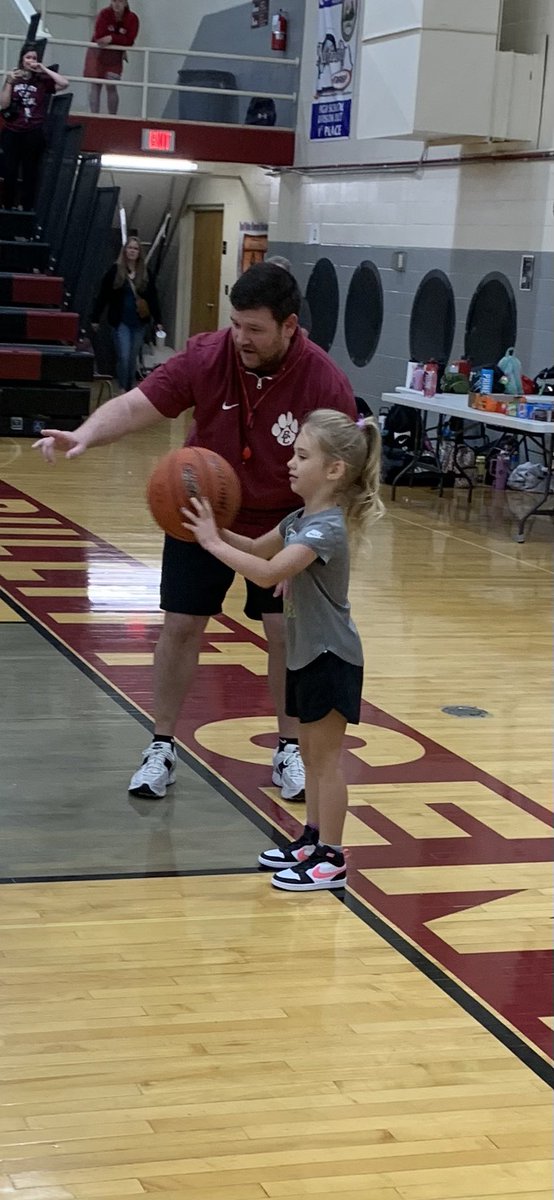 ShanePopplewell's tweet photo. Another Cougar Camp in the books. Thank you to everyone who attended! https://t.co/dNz6cCLxNX