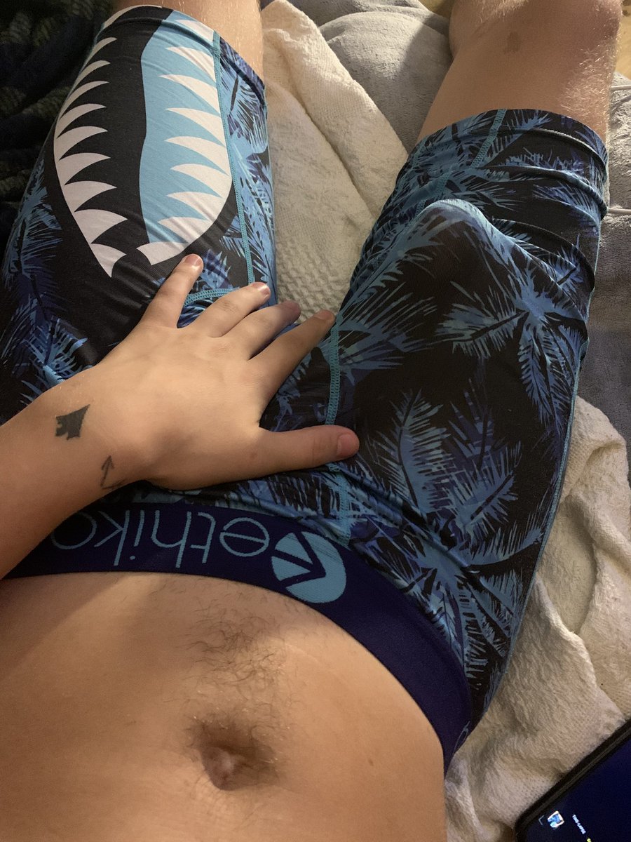 dayvon2freak's tweet photo. It could be all yours bae hmu ❤️ https://t.co/p8PgAkA0Xj