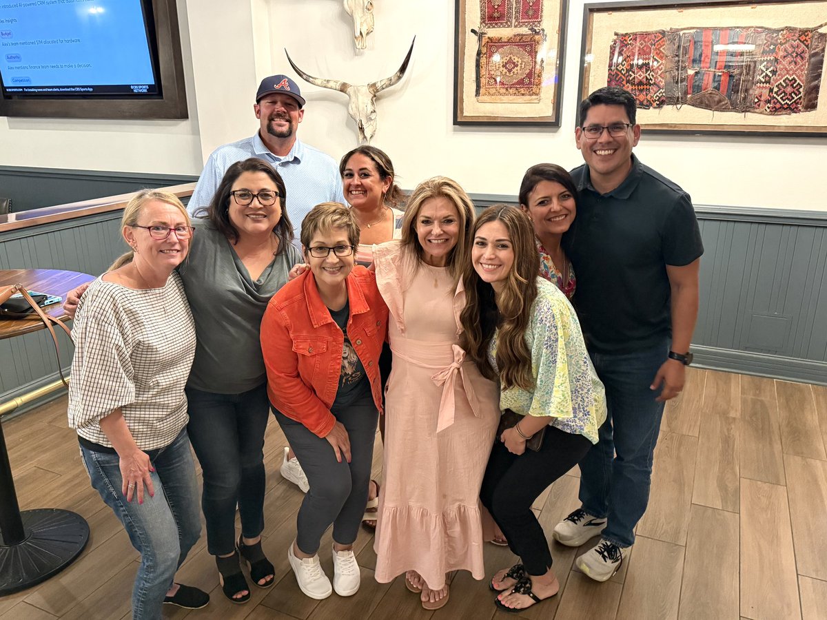 DrSandraClement's tweet image. It was a wonderful txedFEST conference on relentless leadership and cultivating courage. Thank you Kevin Brown, Jill Siler, Chris Moran and all the amazing presenters. We left inspired! #txedFEST #InspiringLeaders @CCISD @tasanet @r0hernandez @DrBruceWilsonJ1 @Soniaz76…