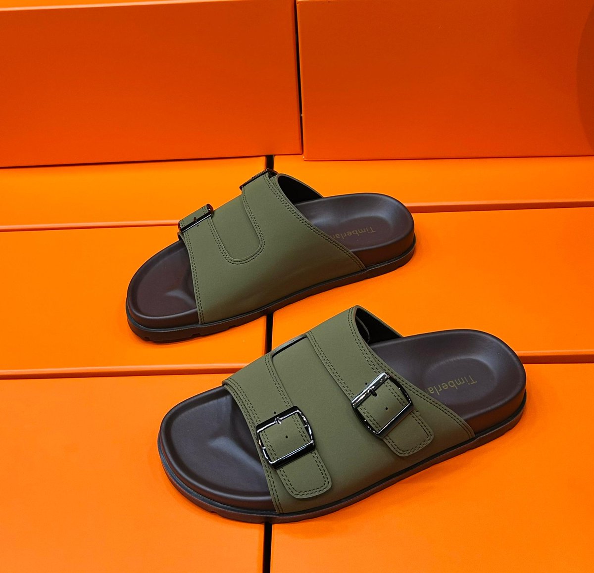 X_gee9's tweet image. Top Top quality  shoes for  Men 

Size.  40,41, 42,43,44,45,&amp;amp;46

Tel : 0769996448

Loc : kariakoo karibu na bank ya NMB bank

 Price 60,000