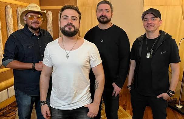 belematualidade's tweet photo. 🚨Anjos de Resgate, Rosa de Saron e o cantor internacional Junho Chu estão entre os destaques das atrações do Círio Musical 2025. O evento será realizado entre os dias 12 e 25 de outubro, com apresentações gratuitas de artistas católicos na Concha Acústica da Praça Santuário. Faltam apenas 4 meses para o Círio de Nazaré 2025!!