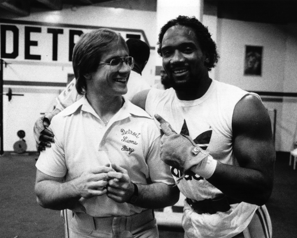 RealBillySims's tweet image. #ThrowbackThursday Offseason aka when I tried to relax but the @Lions wouldn't let me. 馃張馃槄 Training, BBQ, repeat.
PC: unknown #onepride #billysims #heisman #tbt