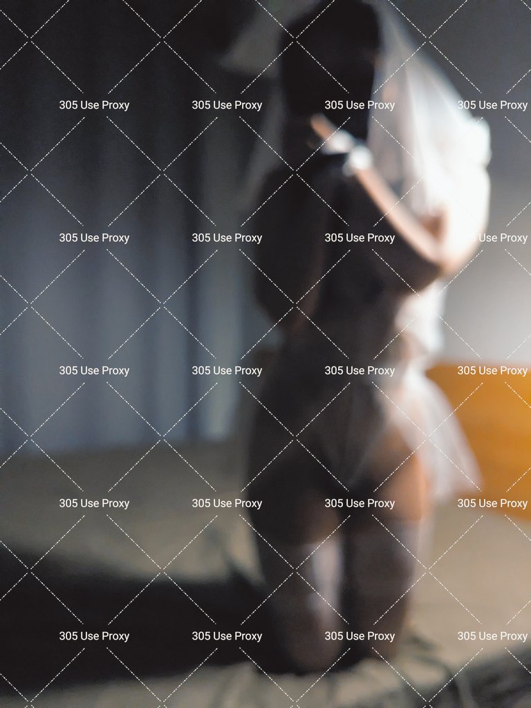 305 Use Proxy tweet media