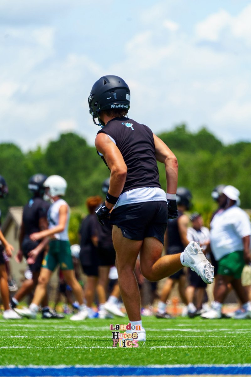Coopw_6's tweet image. Had 2 great 7v7s this week with my new team. Can’t wait for more to come‼️@Coach_Vince_ @AustinProehl11 @PrepRedzoneSC @OceansideFootb1 @CoachLaPradOCA @ZachZullinger @247recruiting @RickyProehl