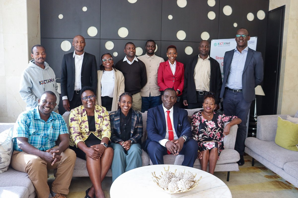 KICTANet's tweet image. 🚀 The Strengthening Digital Communities project has officially closed out! Over 600,000 Kenyans empowered with digital skills 💻📱, 17,250 champions trained, and incomes boosted by 35%! 🌍👏 kictanet.or.ke/kenyas-sdc-pro… #DigitalAccessProgramme