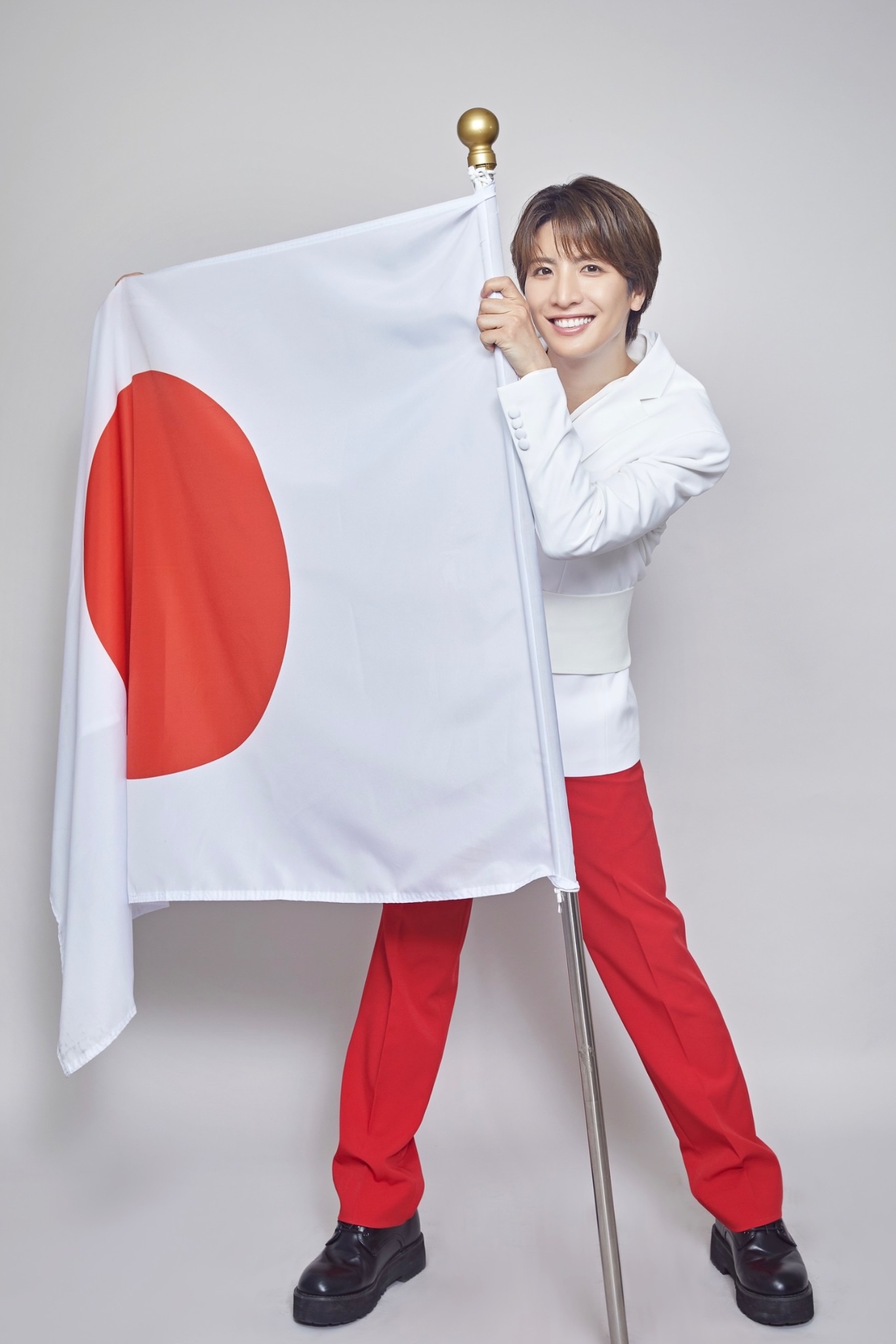 松岡卓弥　うちわ　MATSURI 松岡卓弥 うちわ 完売品 MATSURI - メルカリ
