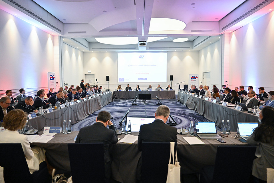 IPDJ I.P. (@ipdj_ip) on Twitter photo 🔊 Delegação do IPDJ marcou presença na reunião informal de diretores-gerais de desporto da UE
🔵Foi a11 e 12 de junho, em Breslávia (Polónia), com organização da Presidência Polaca do Conselho da UE. 
ℹ️Saiba mais em ipdj.gov.pt/-/breslavia-ac… 
#UniãoEuropeia #Desporto 🔊 Delegação do IPDJ marcou presença na reunião informal de diretores-gerais de desporto da UE
🔵Foi a11 e 12 de junho, em Breslávia (Polónia), com organização da Presidência Polaca do Conselho da UE. 
ℹ️Saiba mais em ipdj.gov.pt/-/breslavia-ac… 
#UniãoEuropeia #Desporto