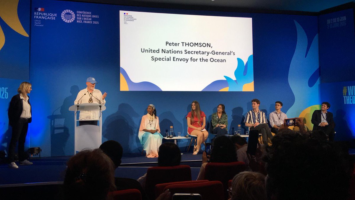 France Volontaires (@fvolontaires) on Twitter photo Une prise de la Baleine réussie à #UNOC3 ! Remise à <a href="/AgnesRunacher/">Agnès Pannier-Runacher 🇫🇷🇪🇺</a> et <a href="/ThomsonFiji/">Peter Thomson</a> du Manifeste de la jeunesse pour l’Océan par 13 jeunes dont notre #VSI <a href="/Ga_Alsiret/">Gaël</a> qui en a porté 1 recommandation et incarné le volontariat comme levier d’engagement des jeunes pr 1 Océan durable Une prise de la Baleine réussie à #UNOC3 ! Remise à <a href="/AgnesRunacher/">Agnès Pannier-Runacher 🇫🇷🇪🇺</a> et <a href="/ThomsonFiji/">Peter Thomson</a> du Manifeste de la jeunesse pour l’Océan par 13 jeunes dont notre #VSI <a href="/Ga_Alsiret/">Gaël</a> qui en a porté 1 recommandation et incarné le volontariat comme levier d’engagement des jeunes pr 1 Océan durable