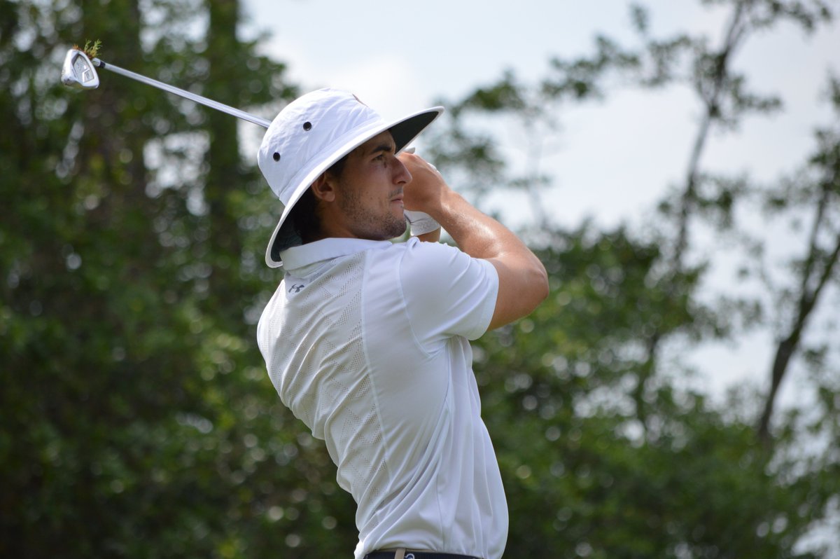 SHUMGolf's tweet image. Good luck to Pirates' alum and former Seton Hall golfer πππππ π'πππππ as he caddies for amateur qualifier Matt Vogt this week at the U.S. Open!!
#HALLin β³π΄ββ οΈπ΅βͺ