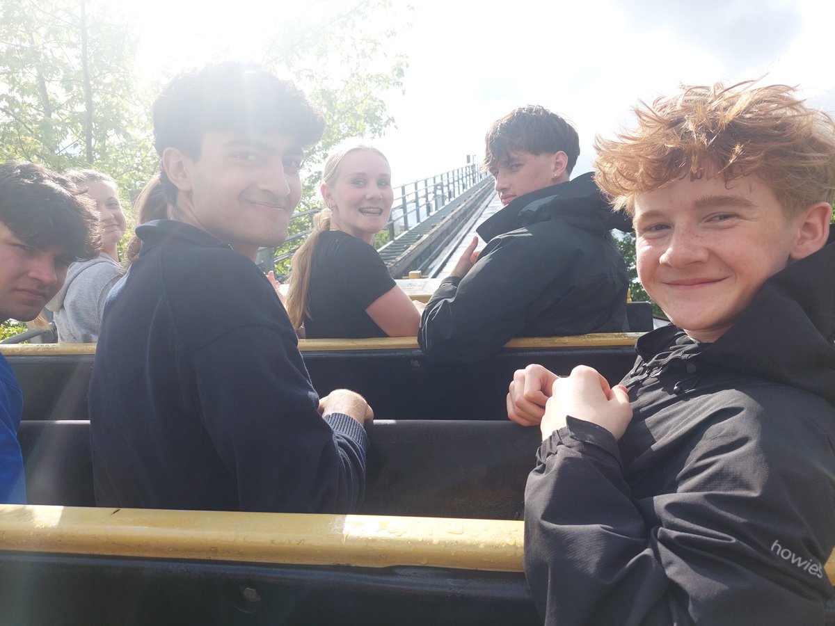 Pangbourne College (@pangbournecoll) on Twitter photo Our #PangCollLowerSixth Physics students enjoyed a fabulous day at <a href="/THORPEPARK/">Thorpe Park Official</a> this week analysing the many different rides using accelerometers and motion sensors🎢 Our #PangCollLowerSixth Physics students enjoyed a fabulous day at <a href="/THORPEPARK/">Thorpe Park Official</a> this week analysing the many different rides using accelerometers and motion sensors🎢