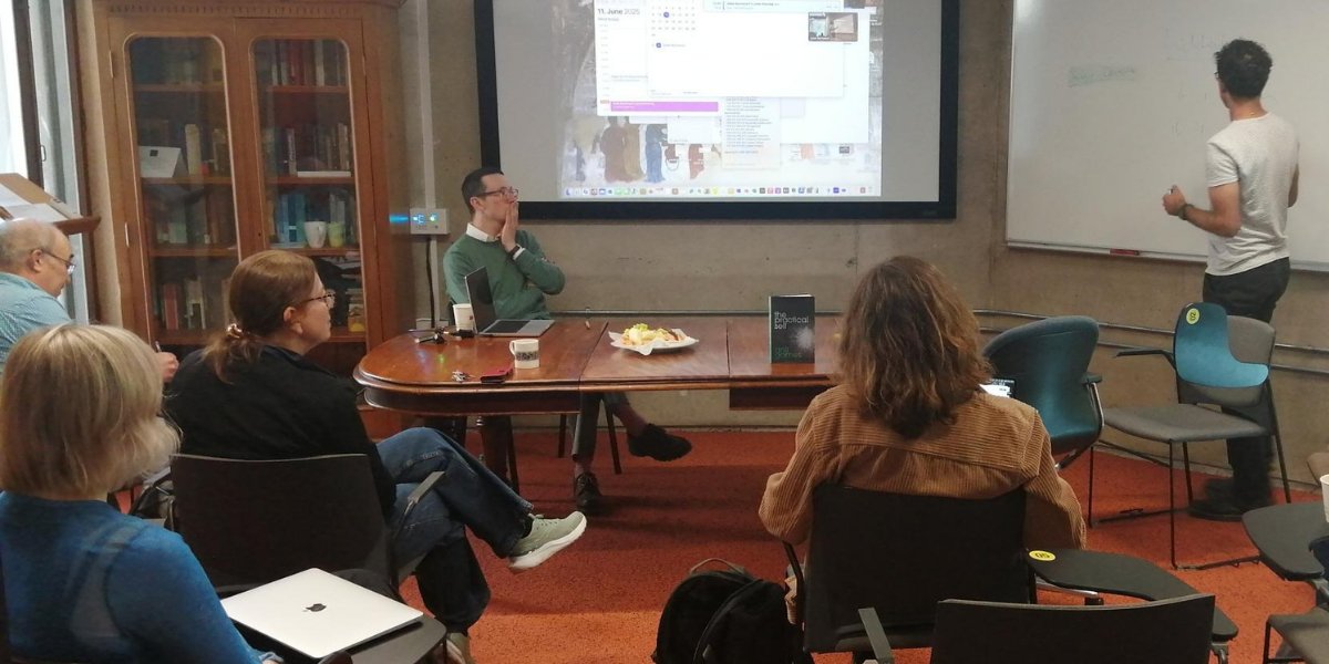 TCDphilosophy's tweet image. Thanks to Anil Gomes from @UniofOxford who visited the department this week for a 2-day workshop & excellent chapter-by-chapter discussion of 'The Practical Self' (@OxUniPress) exploring self-consciousness & our place in the world.
More here 🔗 tinyurl.com/5hxnk2ej