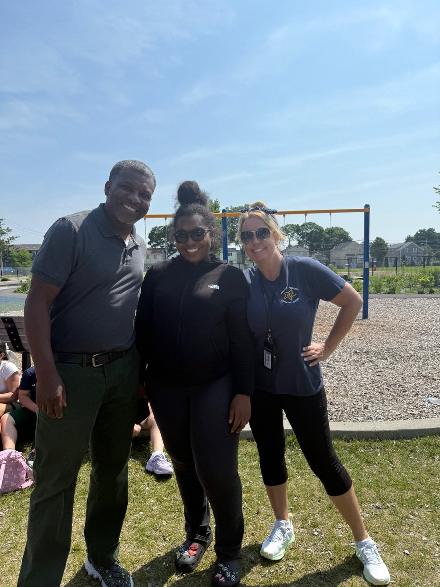 Courtney Monterecy tweet media