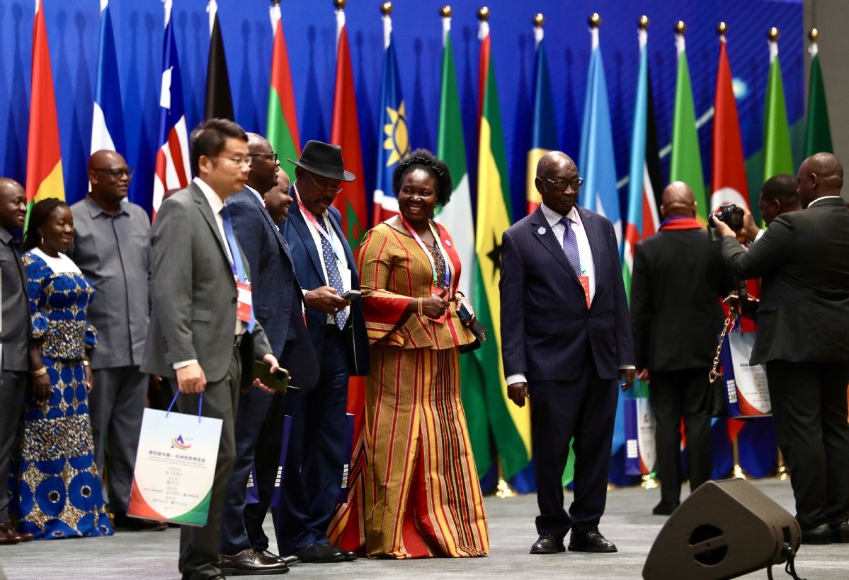 FMwebesa1's tweet image. The 4th China-Africa Economic and Trade Expo has officially begun in #Changsha, bringing together leaders and businessmen to strengthen economic ties. 53 African countries, including Uganda, participated in the Expo. @GCICUganda @sinoprise @ubctvuganda @XHNews @chinaeconreview