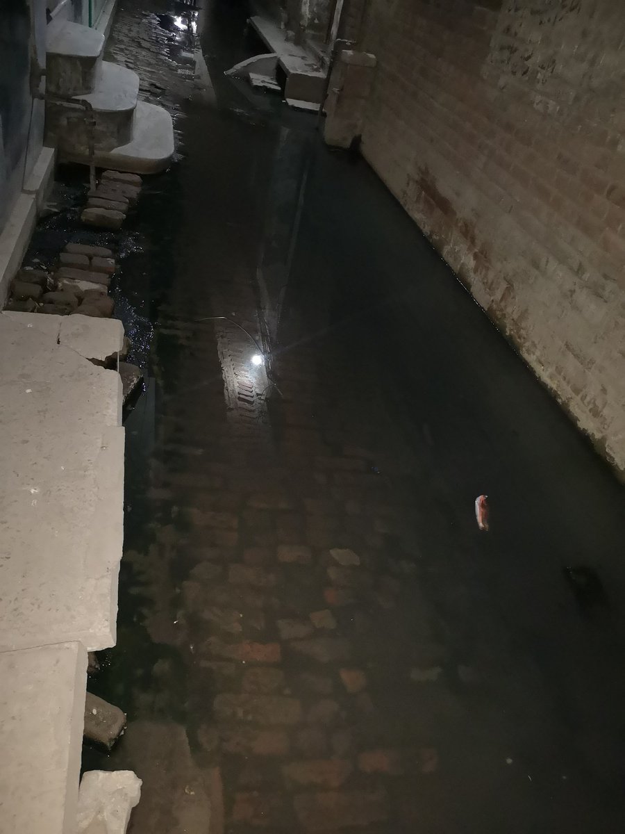 haroonrza's tweet photo. @CMComplaintCell Location: Pak Town, Allahabad, Wazirabad, Gujranwala 
Issue: Severage
Issue since: Almost 1 year
Reported: Multiple times to the MC
Affected: whole area

Due to this we don't even have a walking path, we can't go to mosques, for elder people it's impossible to cross this water. https://t.co/1nGmqYLoiH